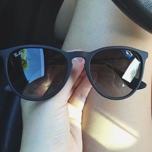 Black ray-ban sunglasses!